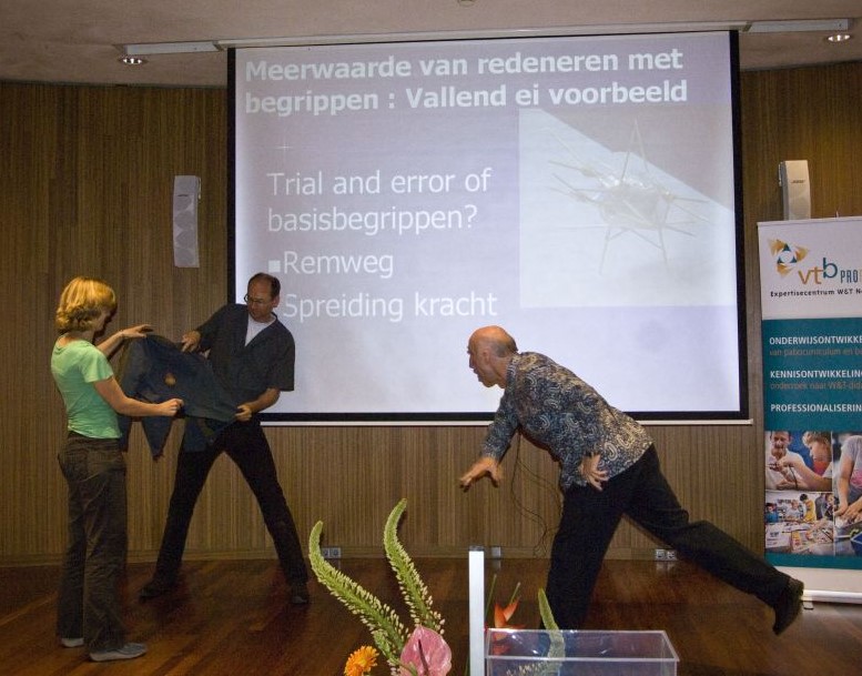 ../../_images/02-45EggThrow.jpg